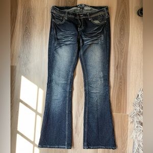 Première denim tagged women’s 5/6 short